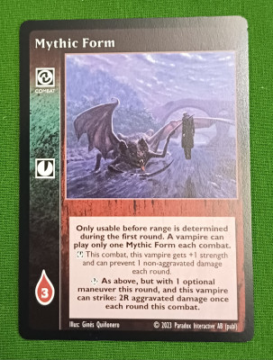 Wer seine Deckliste in ausgedruckter (!) Form INKLUSIVE Zugangslink zur digitalen Liste auf VDB mitbringt, erhält die reguläre Fassung von &quot;Mythic Form&quot; mit dem neuen Artwork.